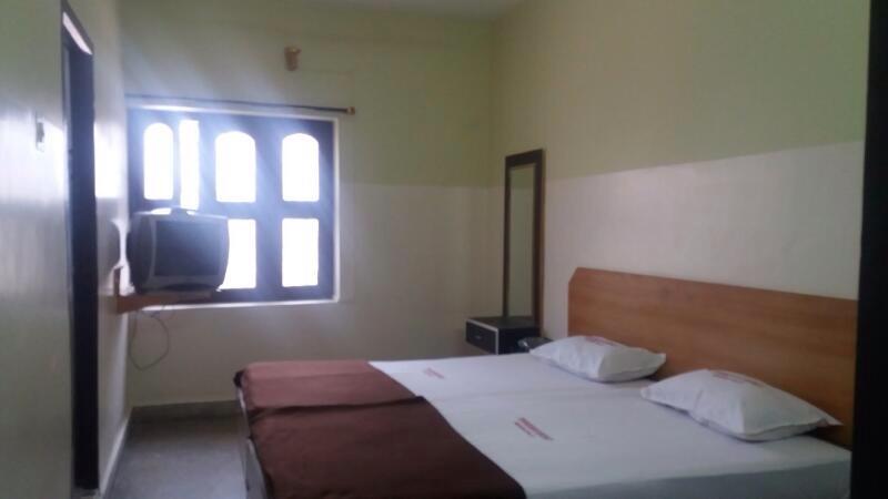Tripura Sundari Residency Madanapalle Exterior foto